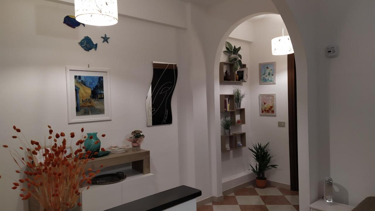 דירות Carasco La Casa Dell'Arco מראה חיצוני תמונה
